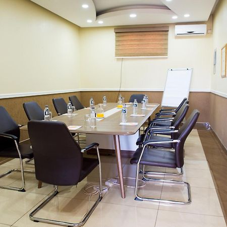 Crossroads Hotel Lilongwe Exteriér fotografie